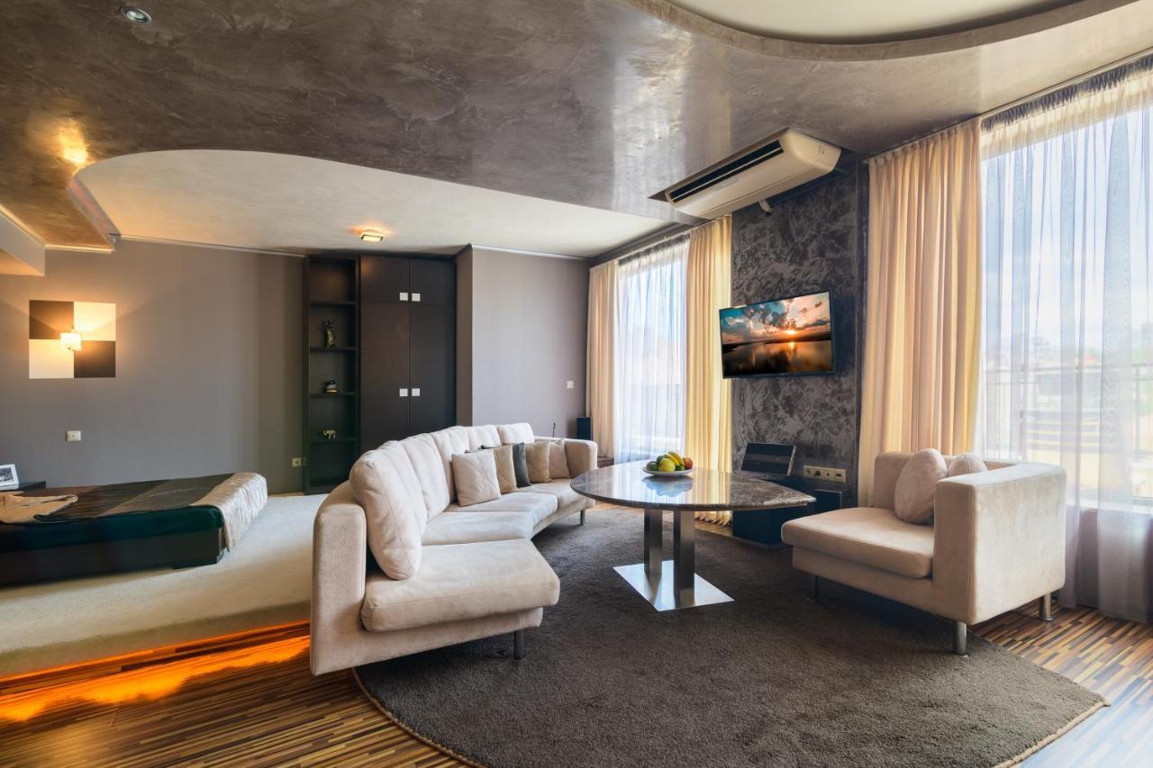 Suncity Apartment Varna Top Center Buitenkant foto