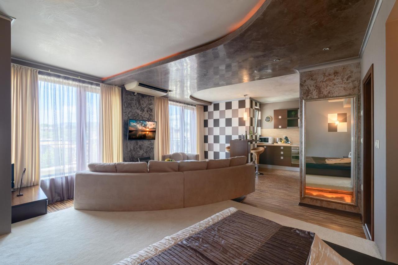 Suncity Apartment Varna Top Center Buitenkant foto